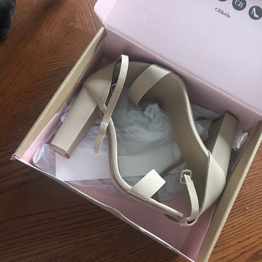 Peep Toe Chunk Heel Sandal